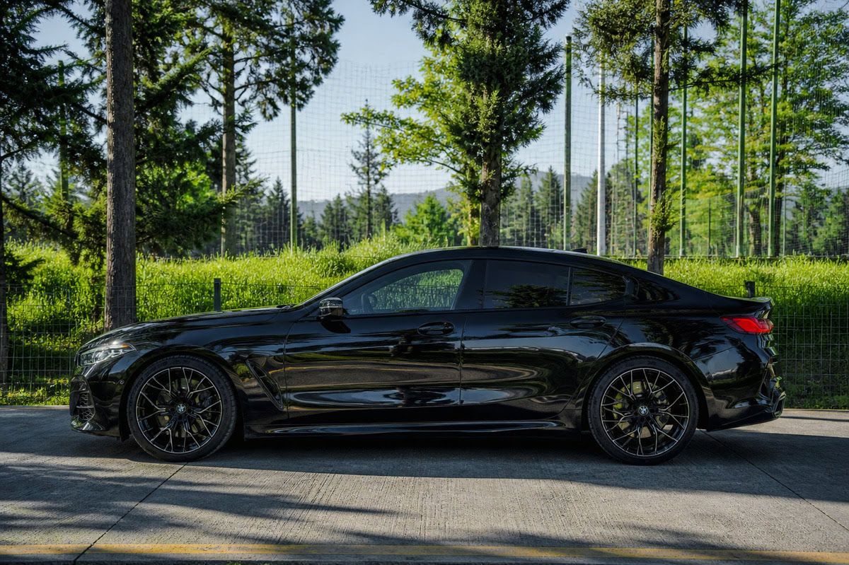 BMW M850i