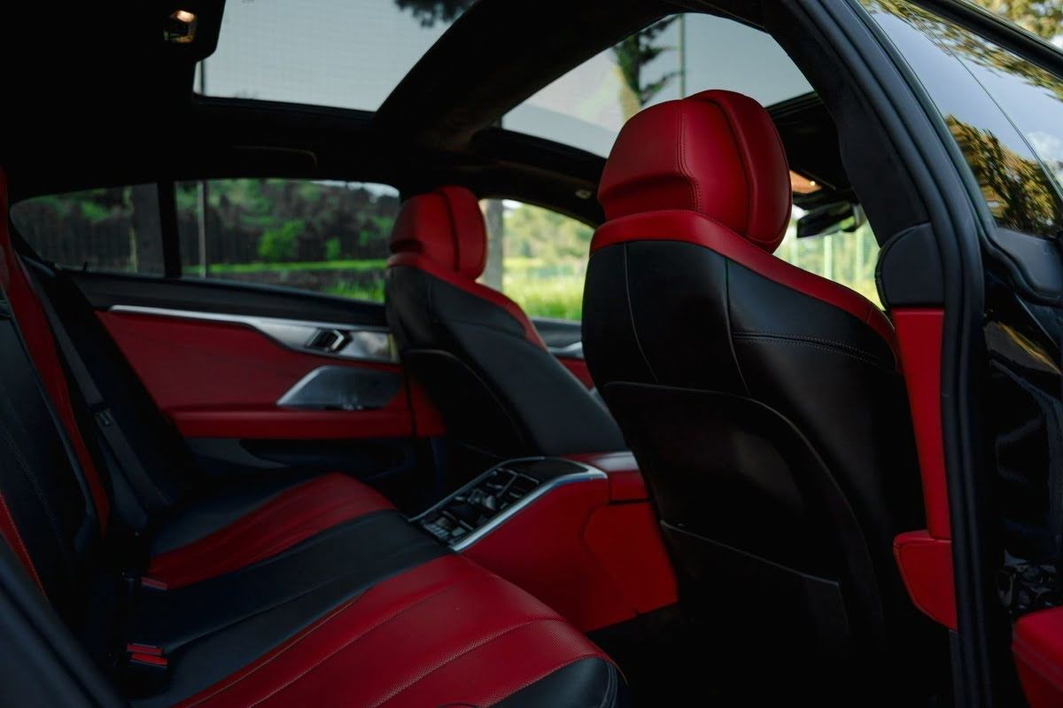 BMW M850i